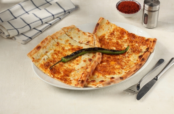 Meşhur Gülçimen Aspava – kasarli pide1